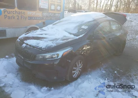 2017 Kia Forte Lx z USA, uszkodzony, nr VIN 3KPFK4A78HE088614